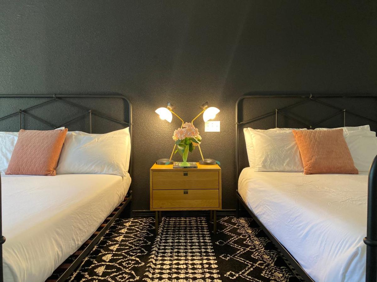 Wimberley Inn & Bar Ngoại thất bức ảnh