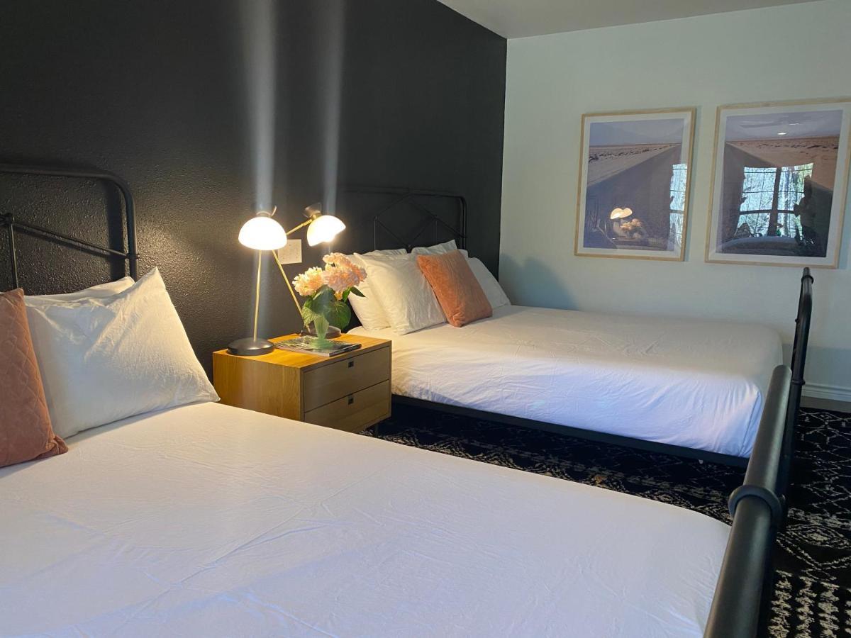 Wimberley Inn & Bar Ngoại thất bức ảnh