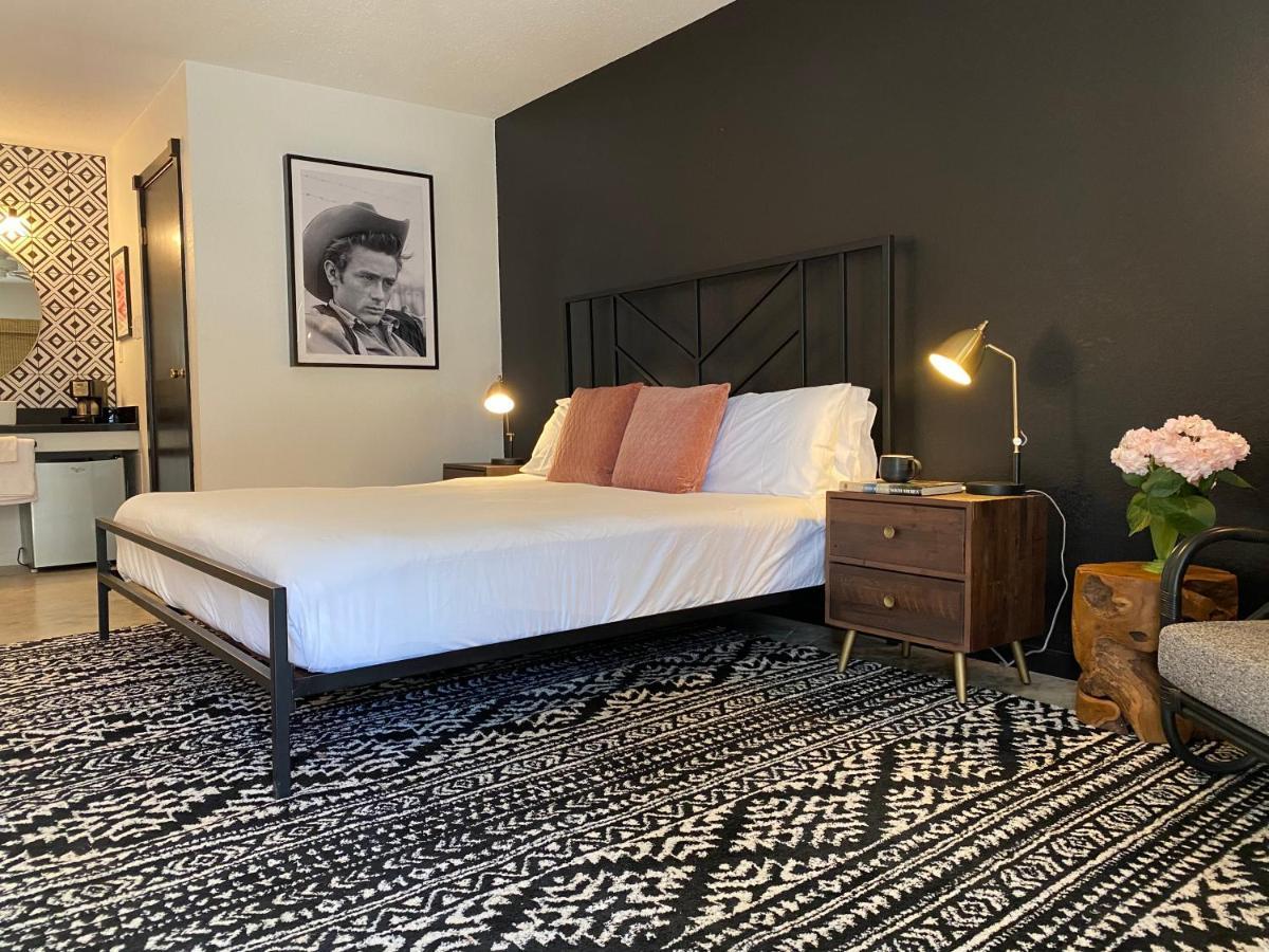 Wimberley Inn & Bar Ngoại thất bức ảnh