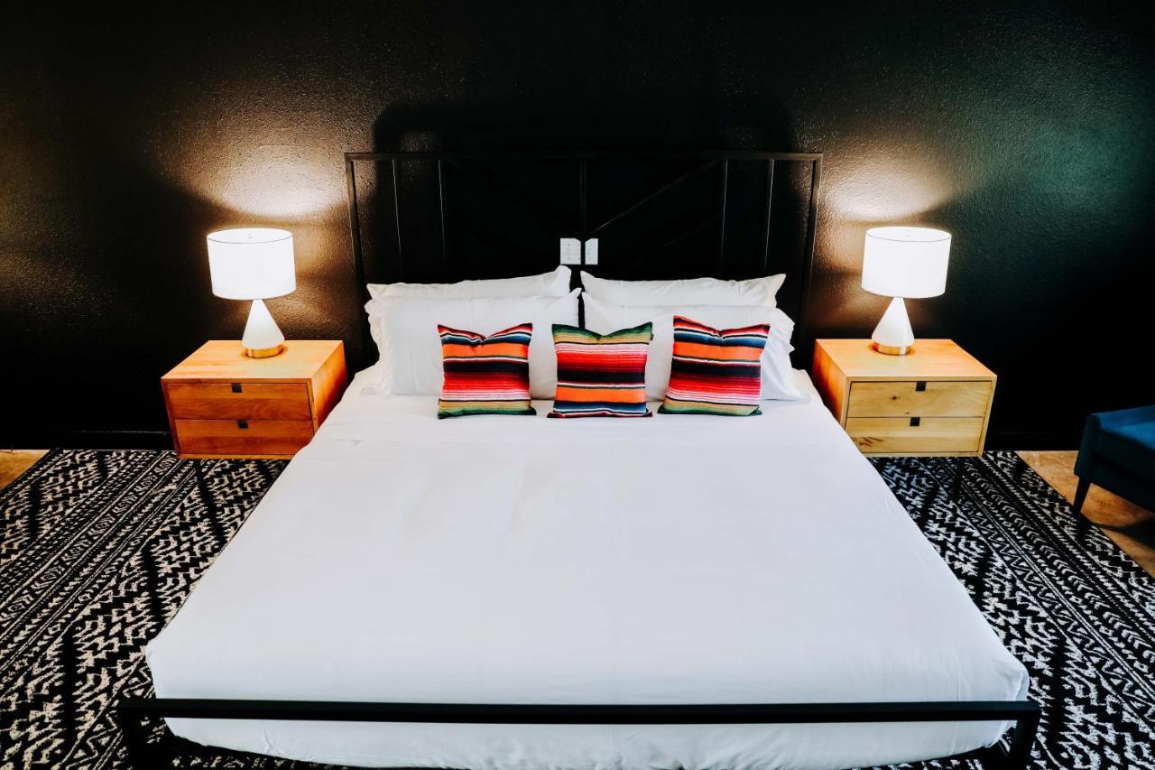 Wimberley Inn & Bar Ngoại thất bức ảnh